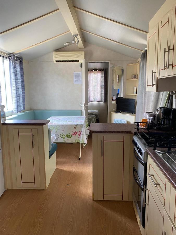 Вилла Chiclana Mobile House - Piscina , Wi-Fi, Relax Чиклана-де-ла-Фронтера Экстерьер фото